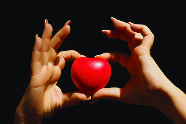 Slow Burners: Signs That Take Time to Fall in Love